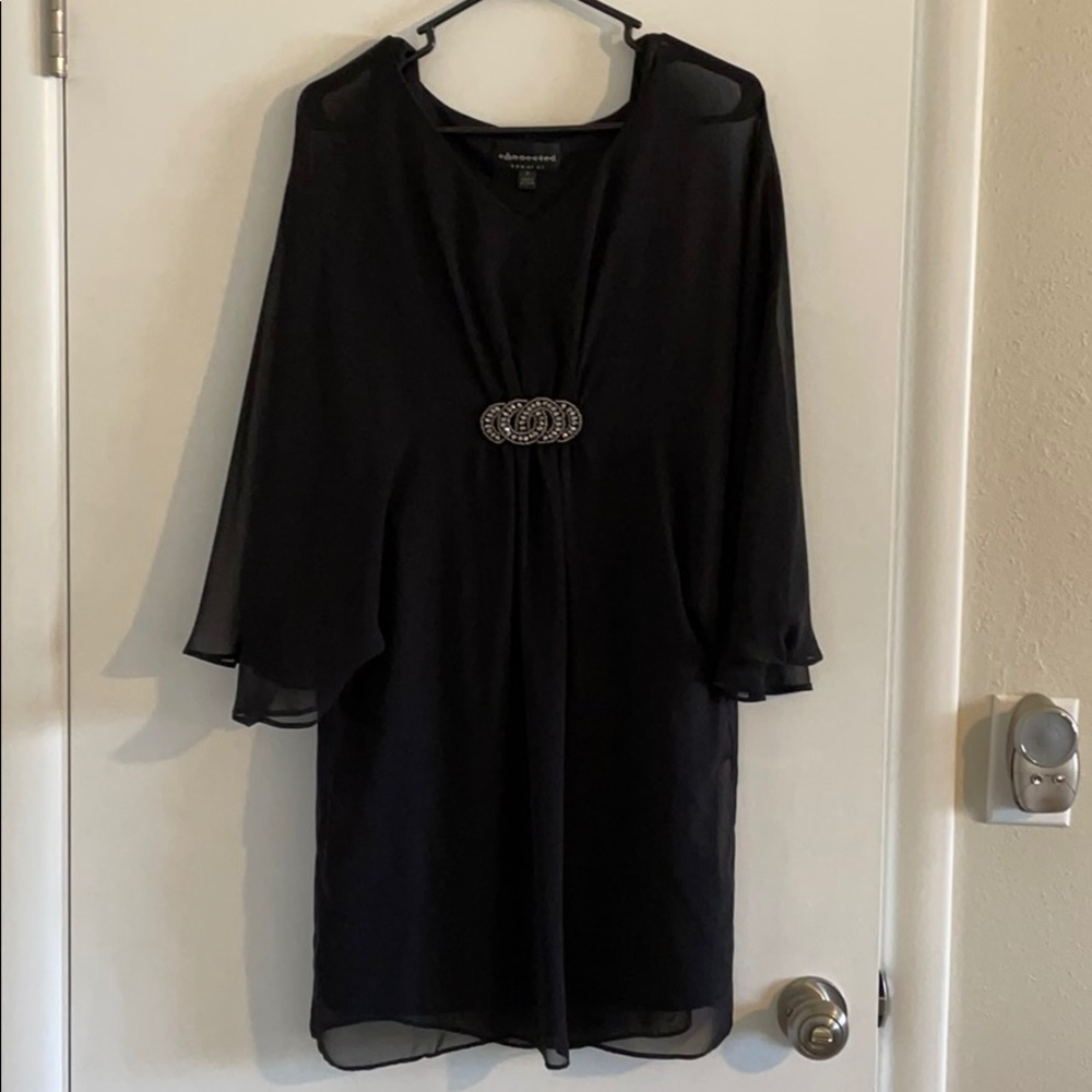 Short black silhouette Dress